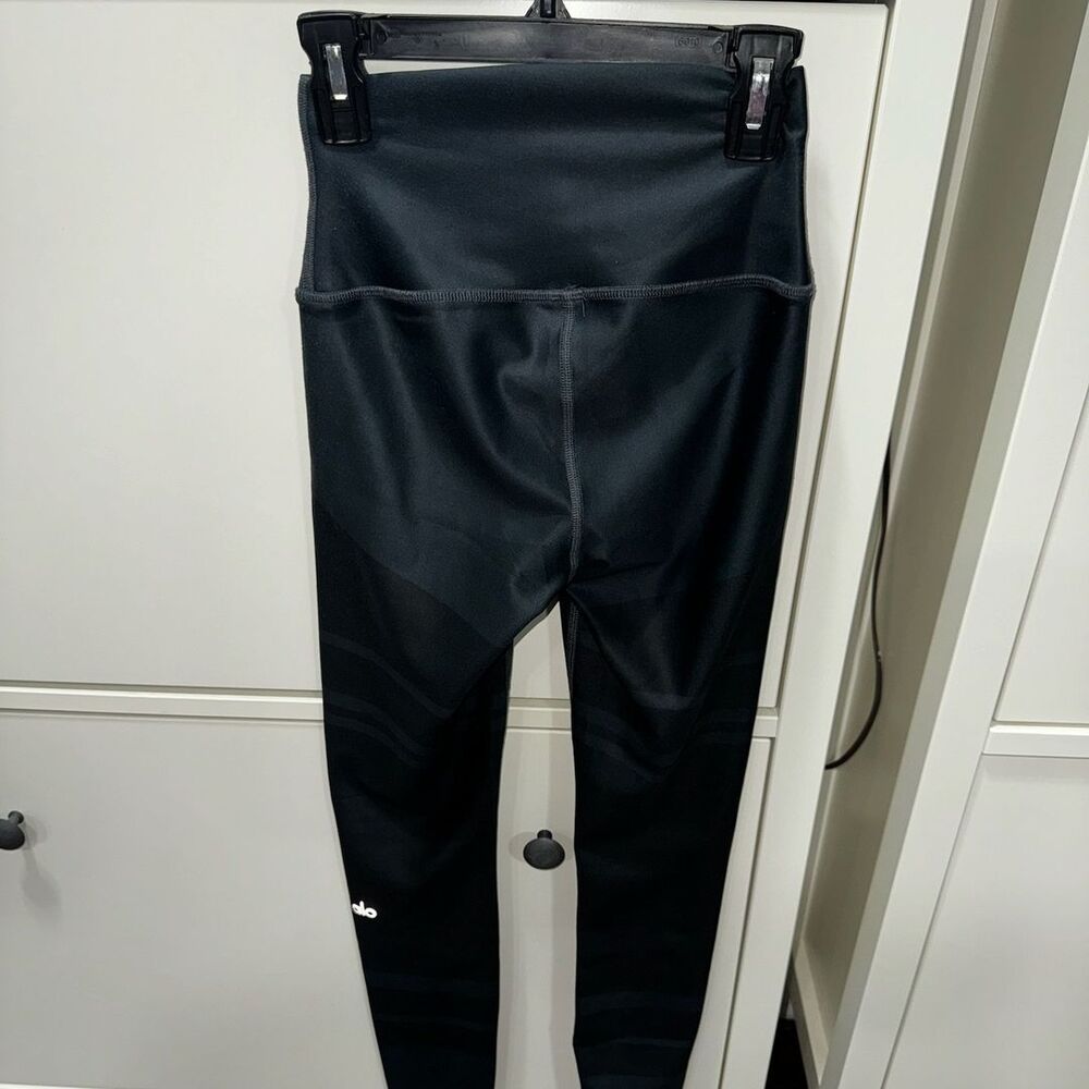 Used Alo legging Blue Size XXS MSRP $128